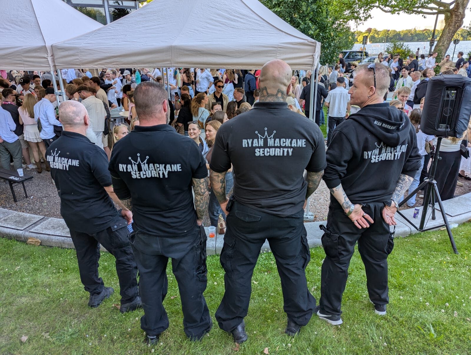 Zugangskontrolle am Eingang